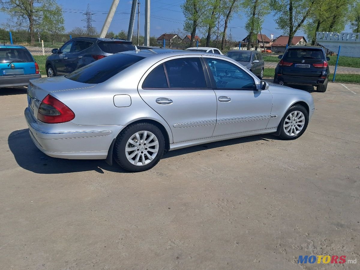 2007' Mercedes-Benz E-Class photo #2