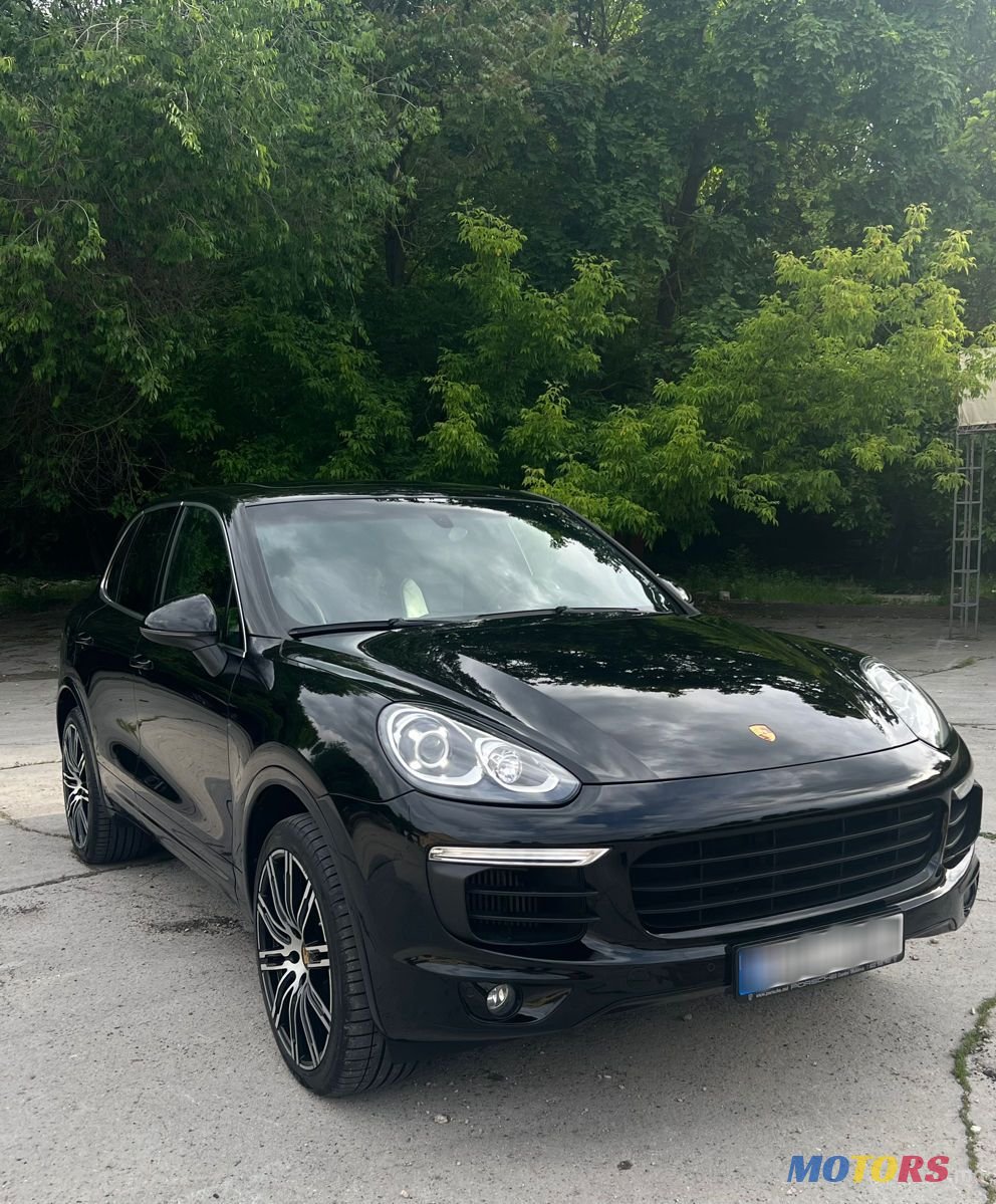 2016' Porsche Cayenne photo #5