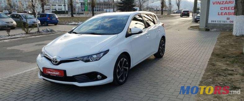 2016' Toyota Auris photo #2