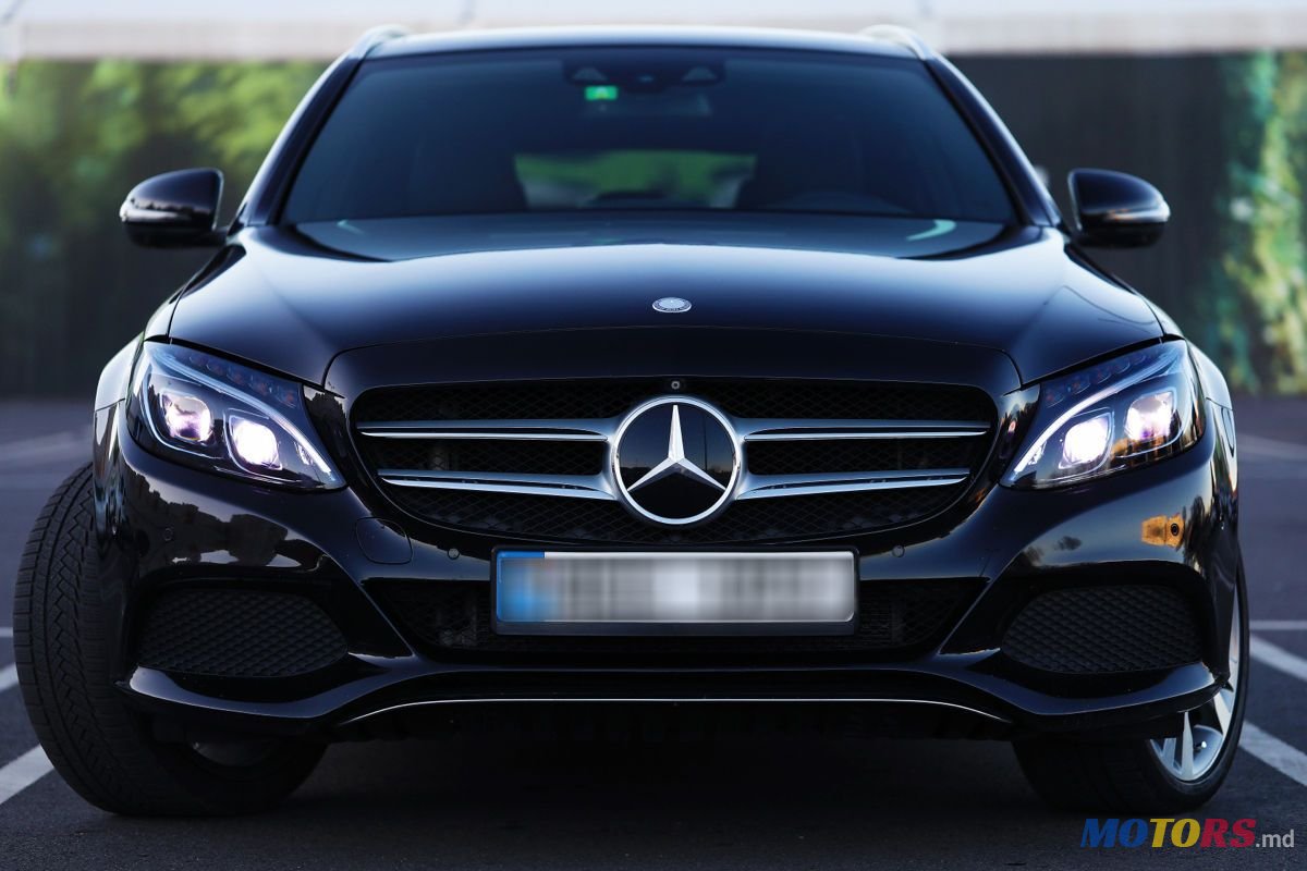2015' Mercedes-Benz C-Class photo #3