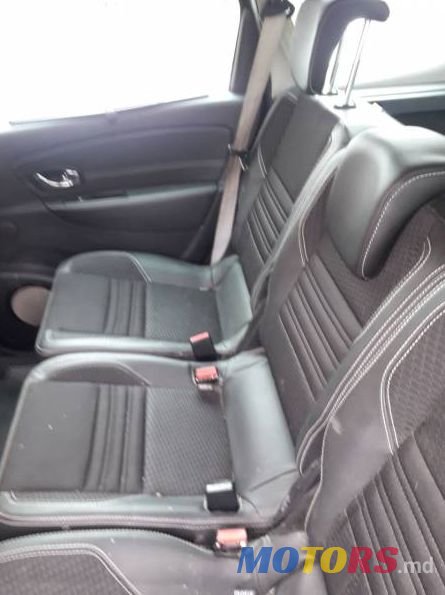 2014' Renault Grand Scenic photo #3