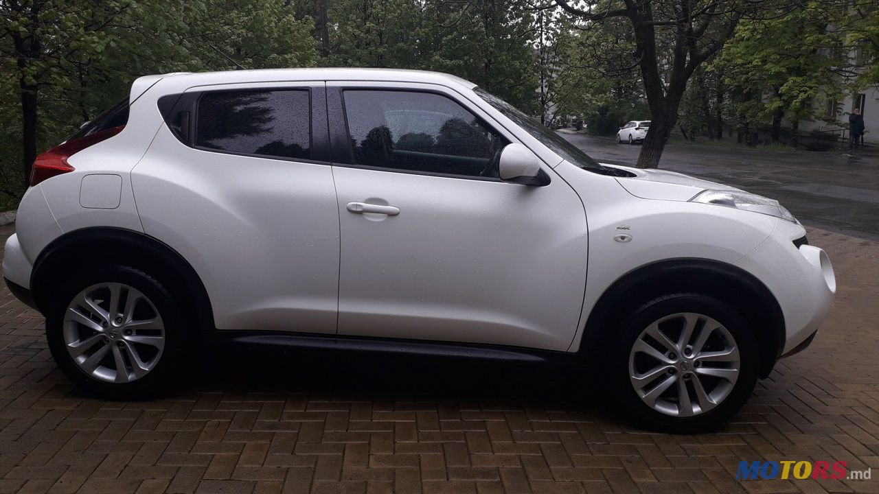 2012' Nissan Juke photo #3