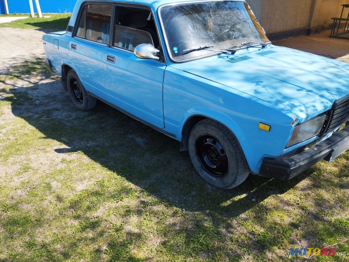 1990' ВАЗ 2107 photo #2