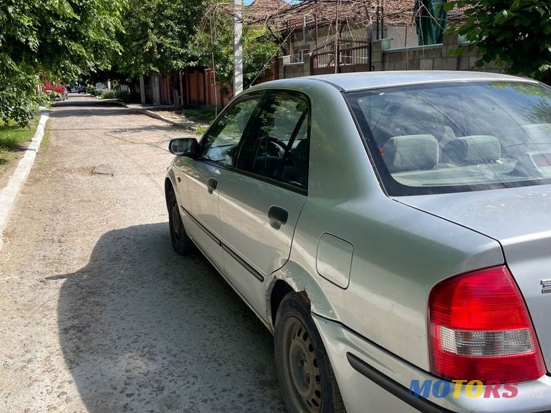 1998' Mazda 323 photo #4