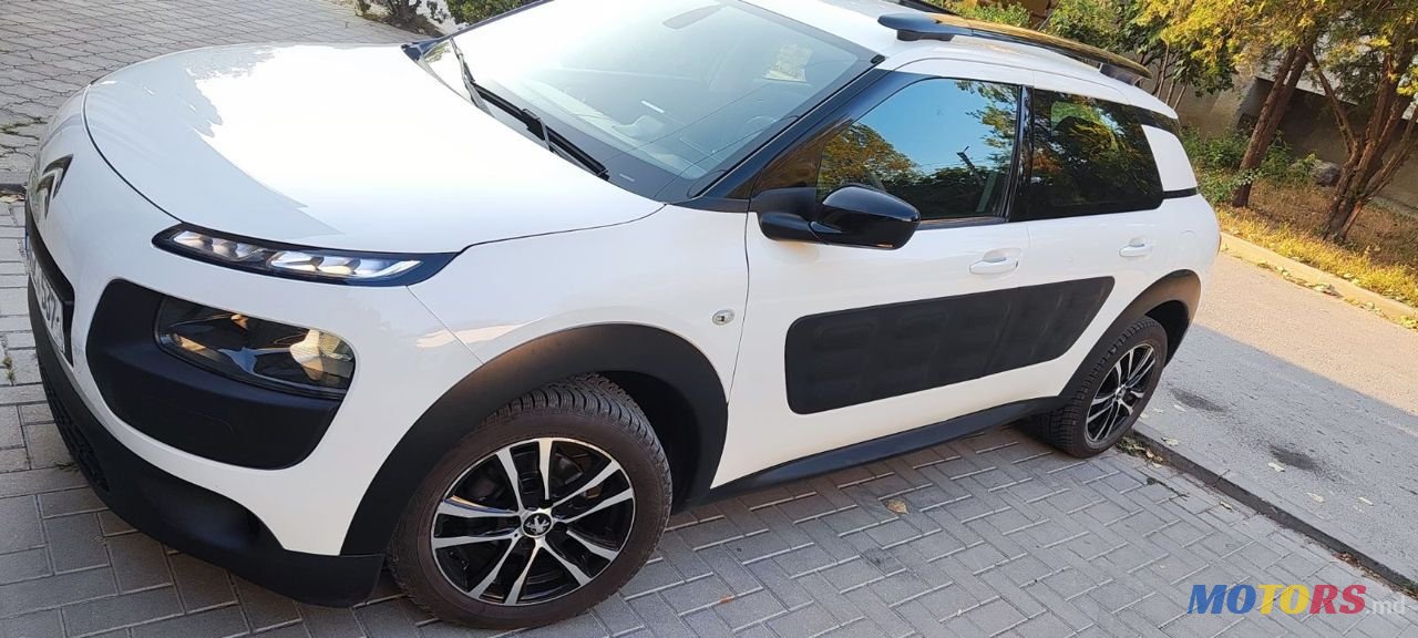 2014' Citroen C4 Cactus photo #2