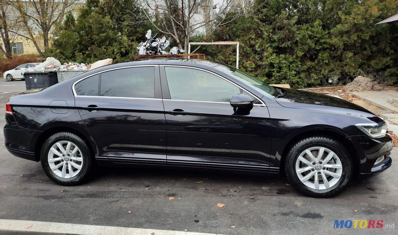 2015' Volkswagen Passat photo #6