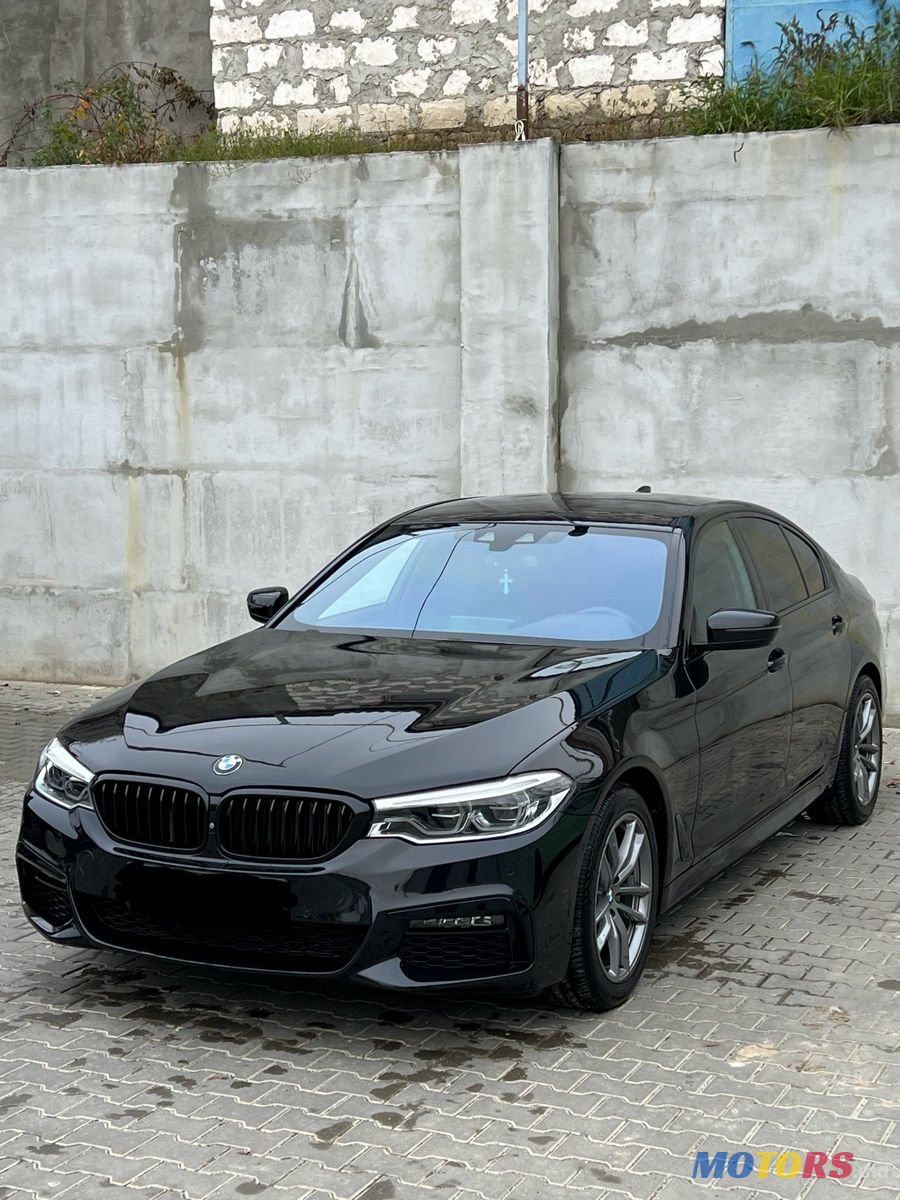 2018' BMW 5 Series photo #1