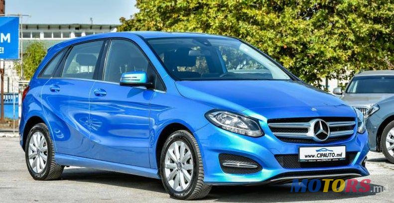 2015' Mercedes-Benz B photo #2