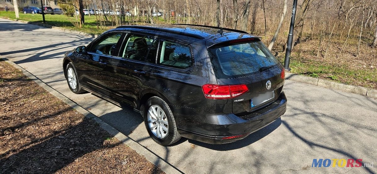 2019' Volkswagen Passat photo #3