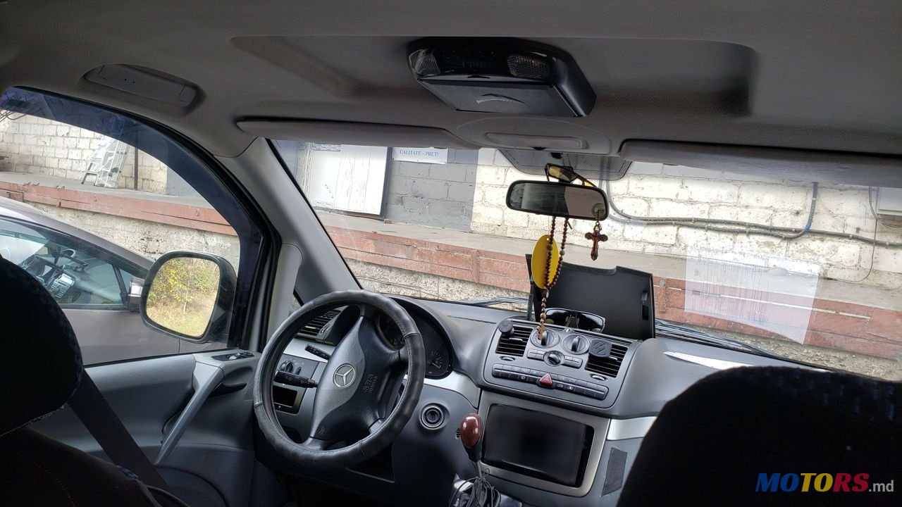 2004' Mercedes-Benz Vito photo #3