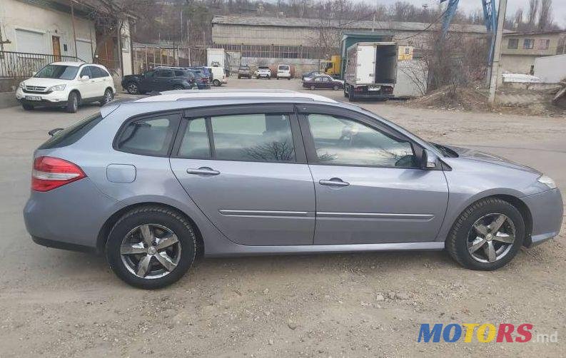 2008' Renault Laguna photo #1