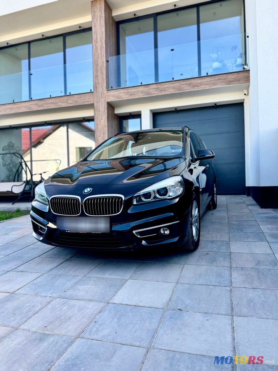 2015' BMW 2 Series Gran Tourer photo #3