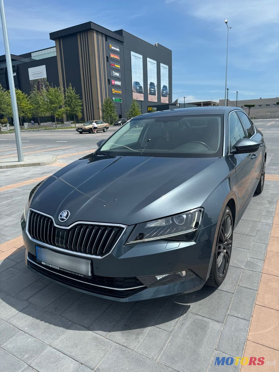 2015' Skoda Superb photo #3