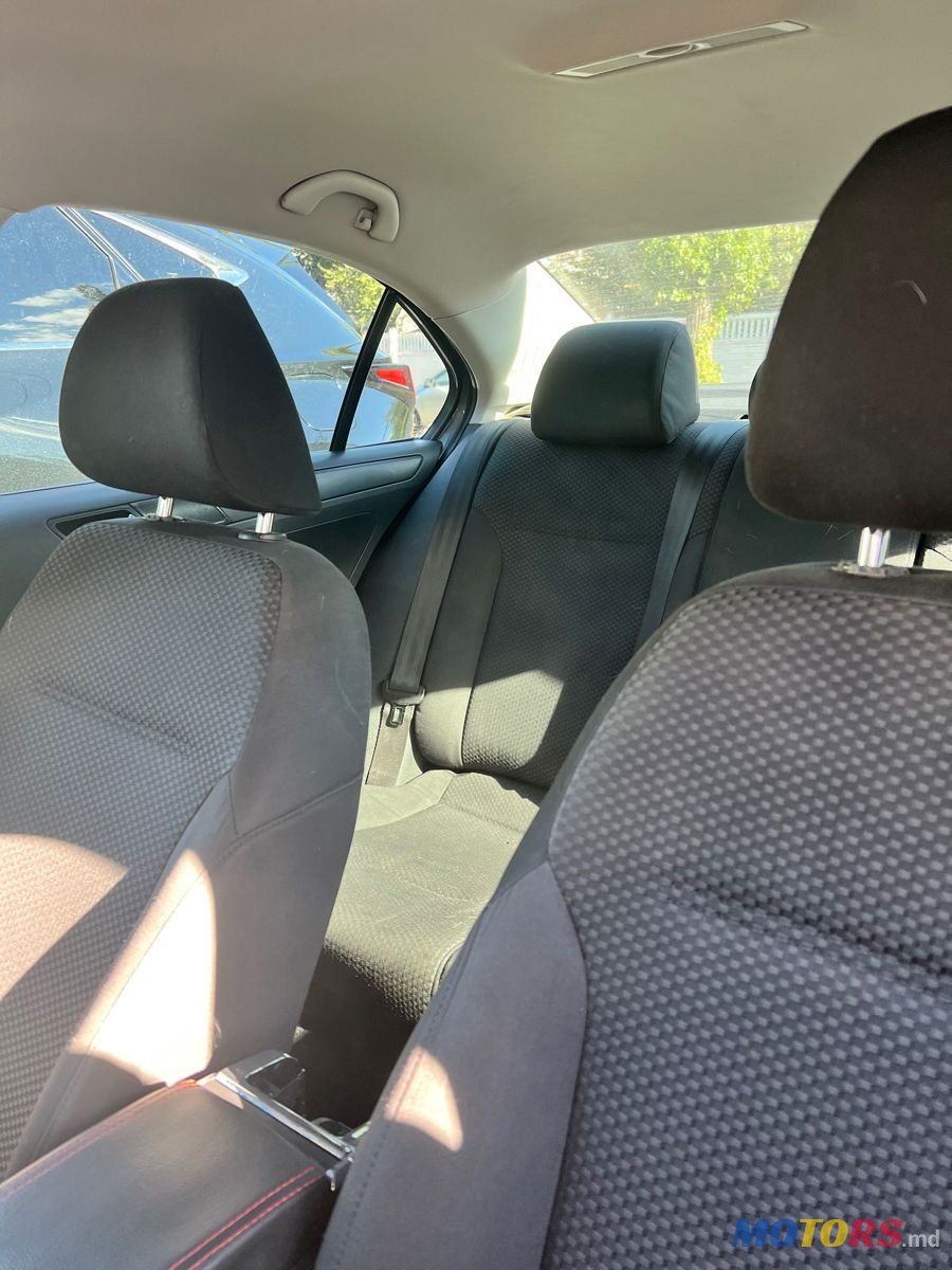 2011' Volkswagen Jetta photo #5