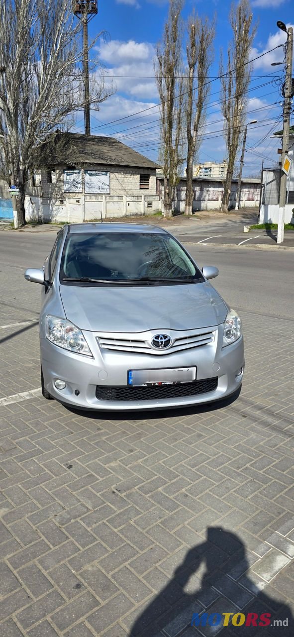 2010' Toyota Auris photo #1