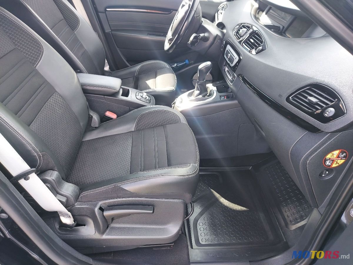 2015' Renault Grand Scenic photo #6