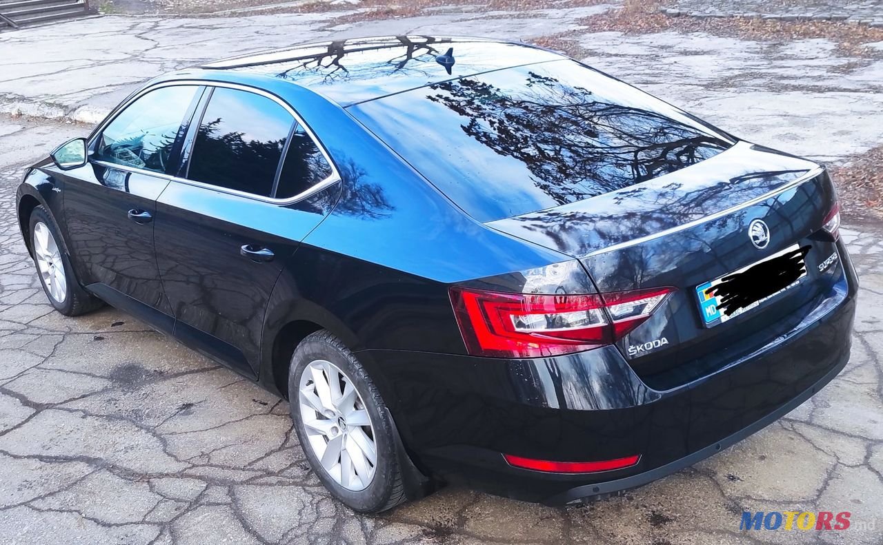 2016' Skoda Superb photo #5