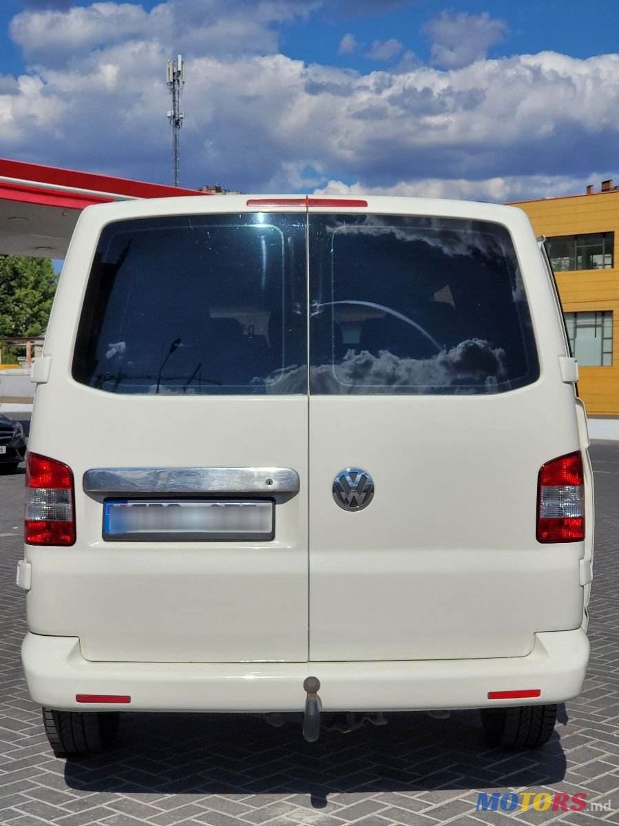 2005' Volkswagen Transporter photo #6