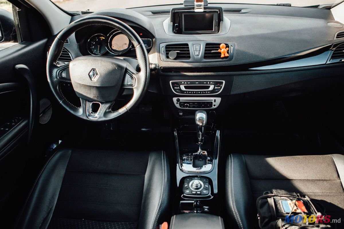 2014' Renault Megane photo #5