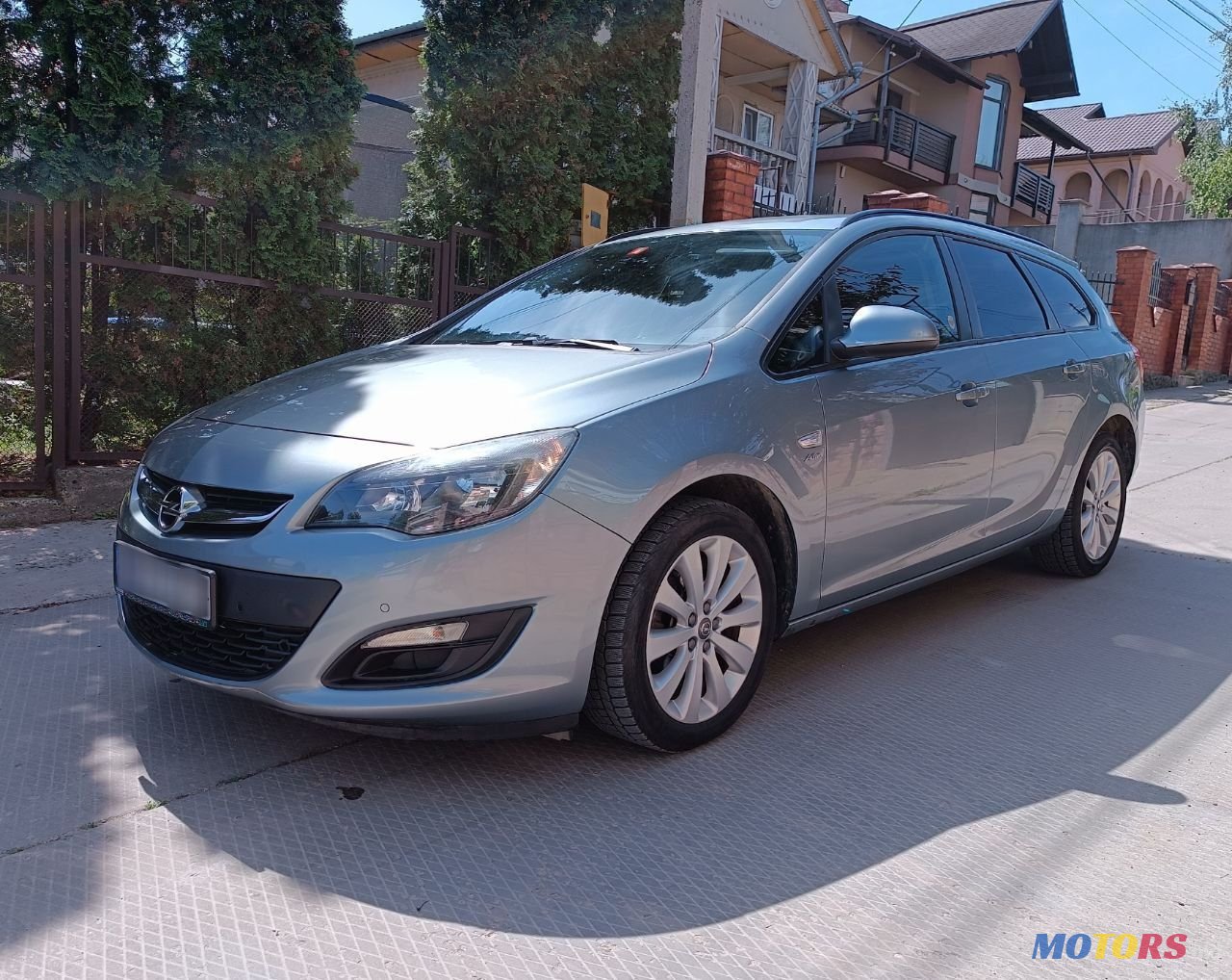 2013' Opel Astra photo #6