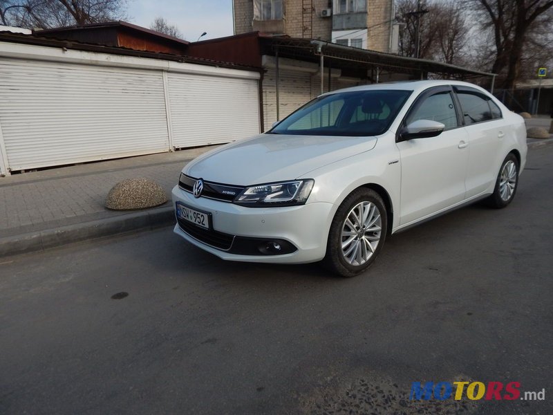 2013' Volkswagen Jetta photo #2