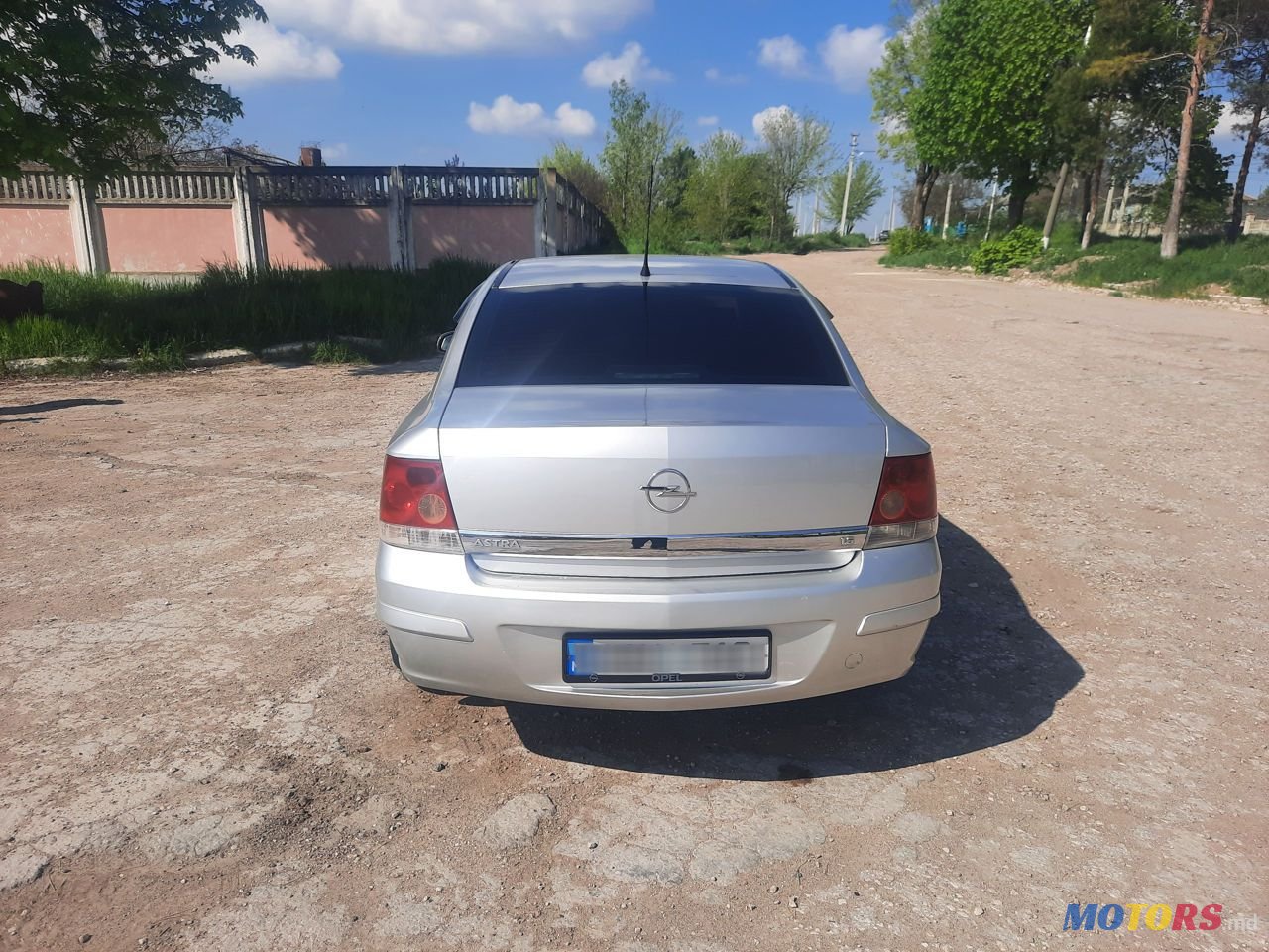 2008' Opel Astra photo #4