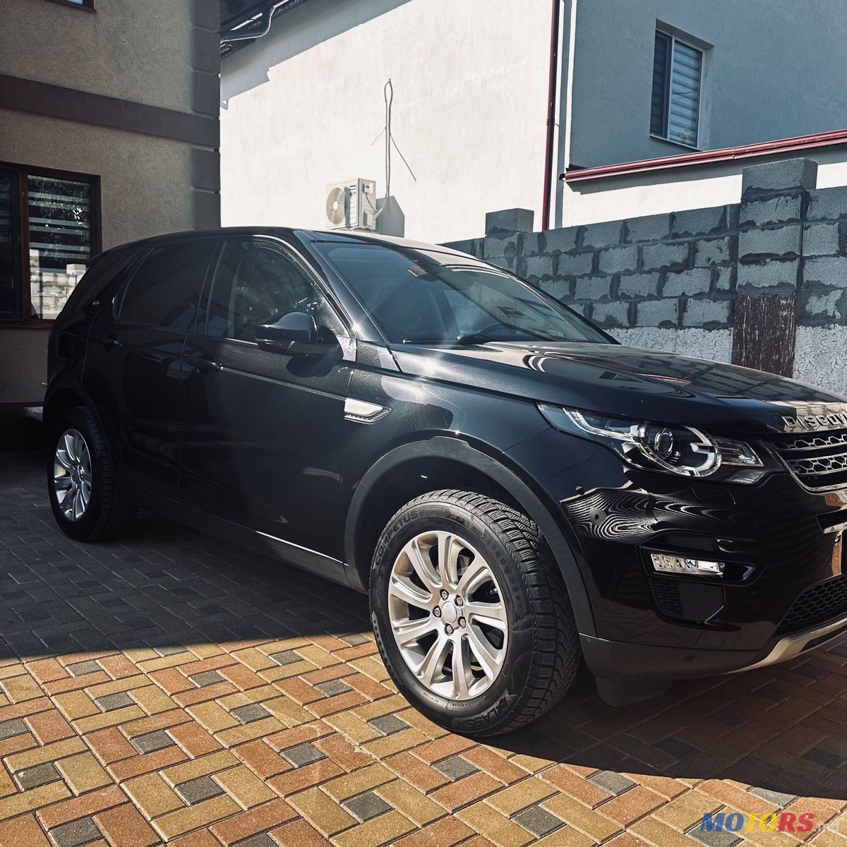 2016' Land Rover Discovery Sport photo #4