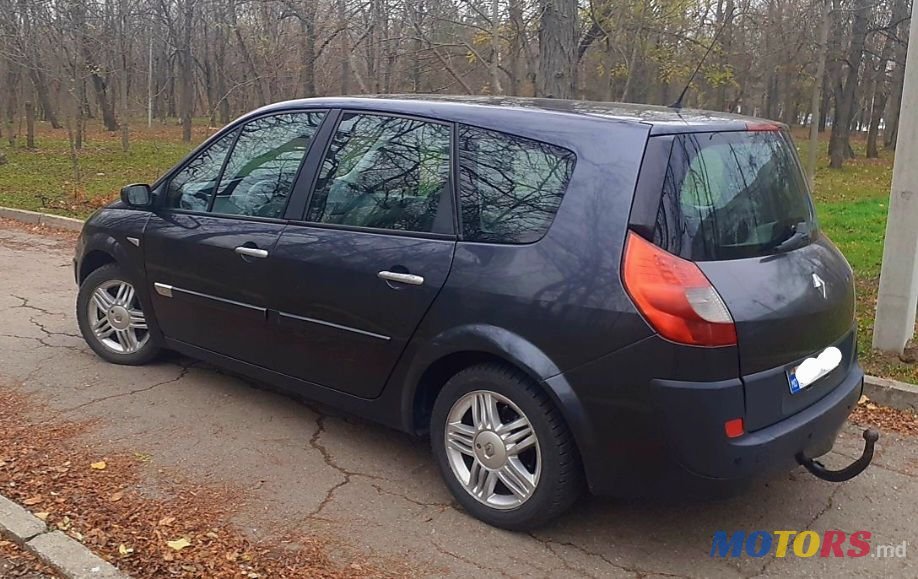 2005' Renault Grand Scenic photo #3
