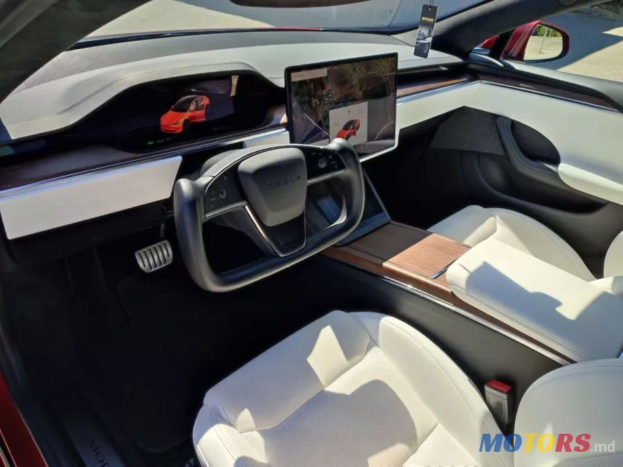 2022' Tesla Model S photo #2