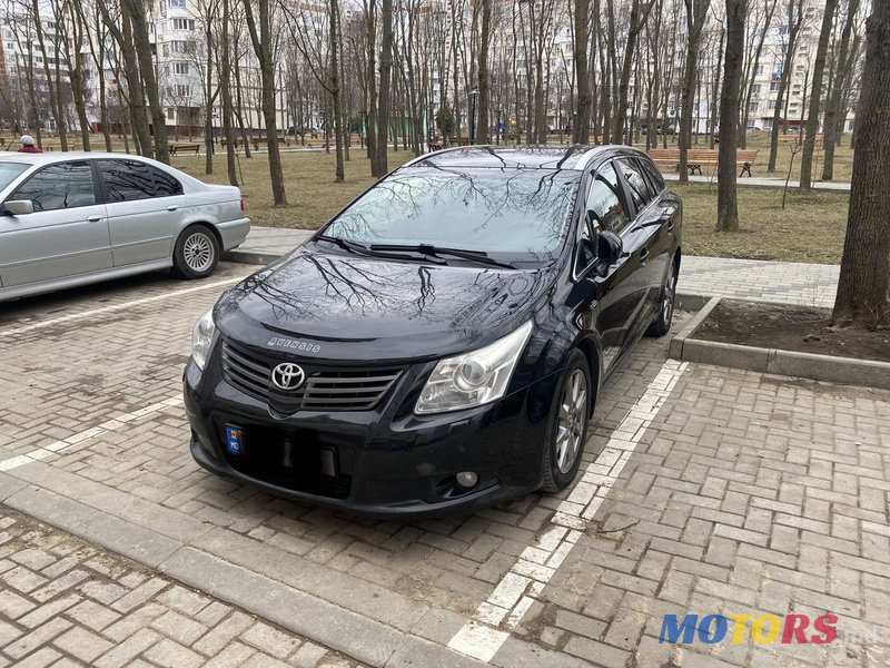 2009' Toyota Avensis photo #2