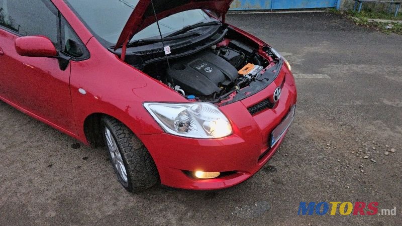 2007' Toyota Auris photo #6
