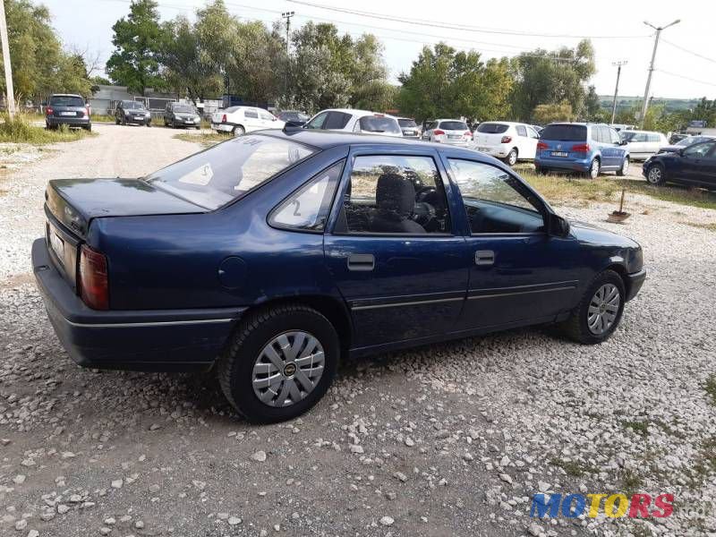 1991' Opel Vectra photo #3