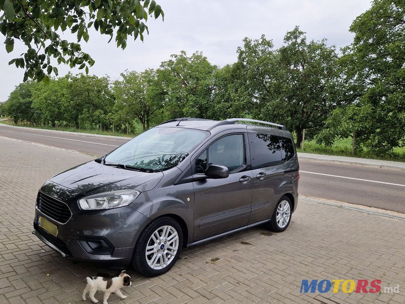 2018' Ford Tourneo Courier photo #1