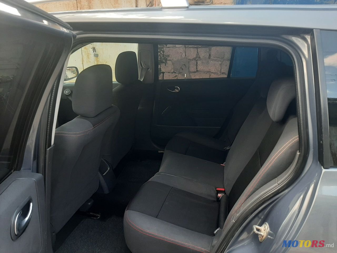 2007' Renault Megane photo #5