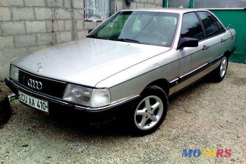 1989' Audi 100 photo #2