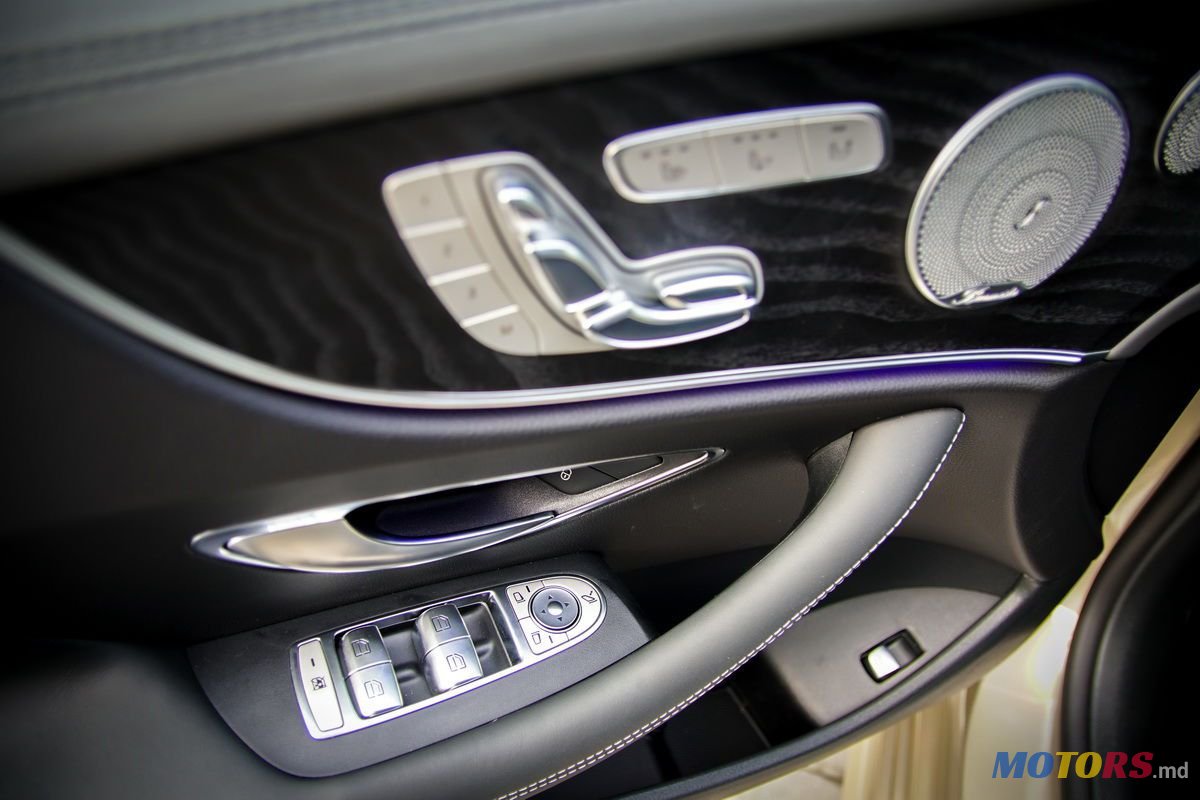 2017' Mercedes-Benz E-Class photo #5