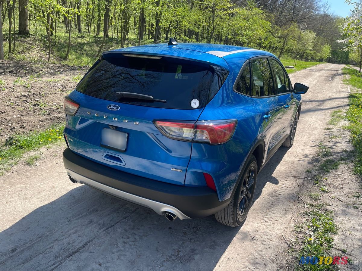 2020' Ford Escape photo #4