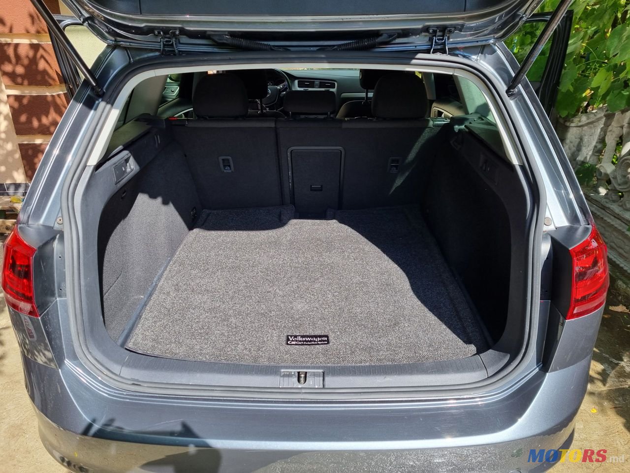 2016' Volkswagen Golf photo #4