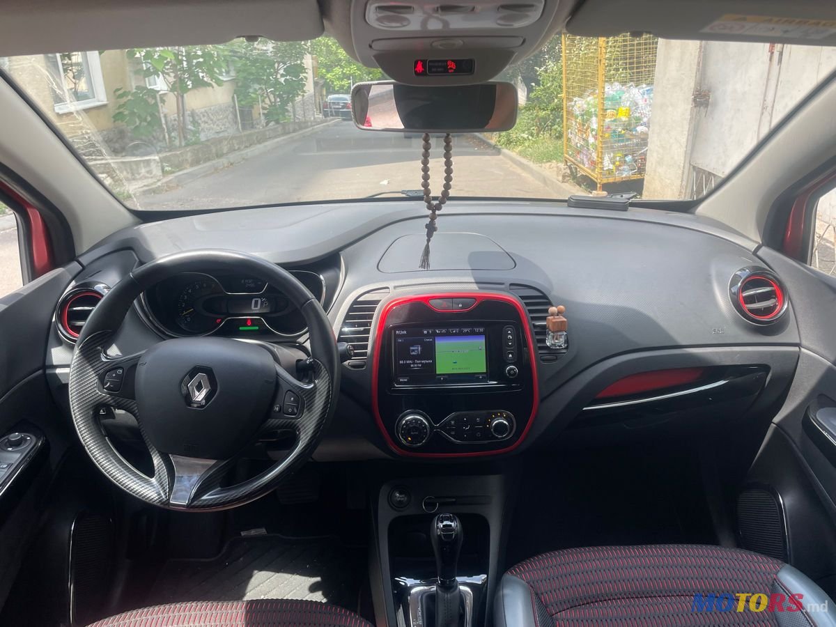 2015' Renault Captur photo #6