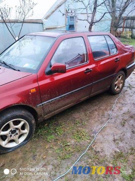 1993' Volkswagen Vento photo #3