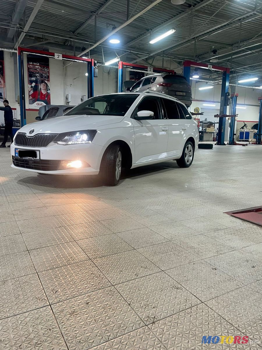 2015' Skoda Fabia photo #1