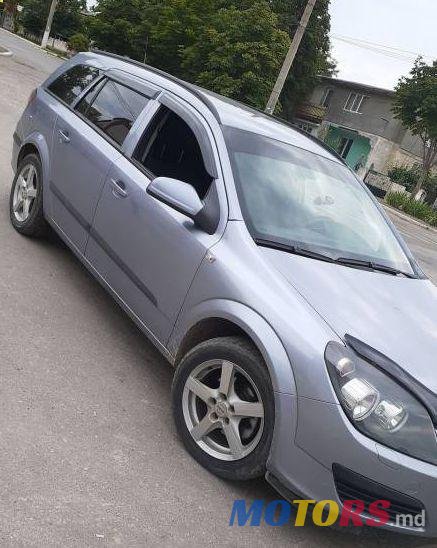 2006' Opel Astra photo #1
