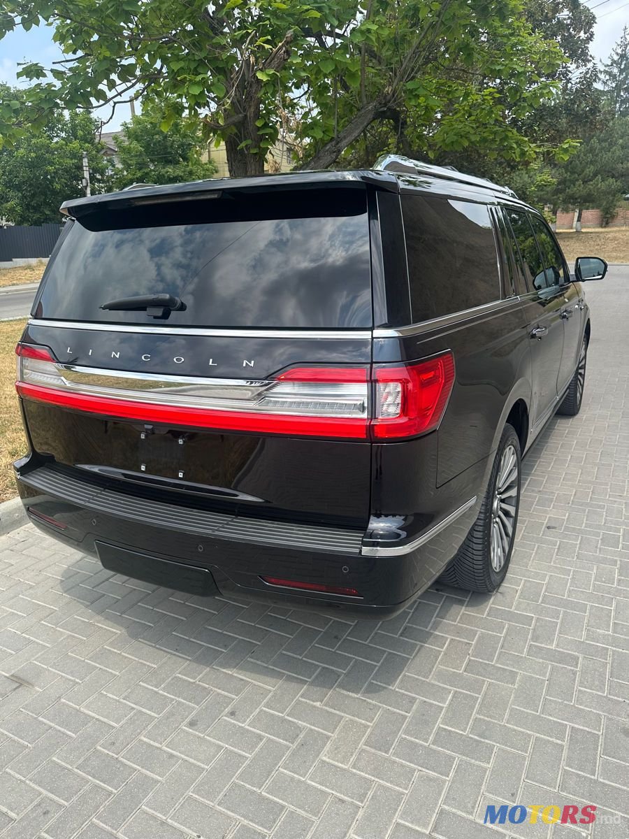 2019' Lincoln Navigator photo #5