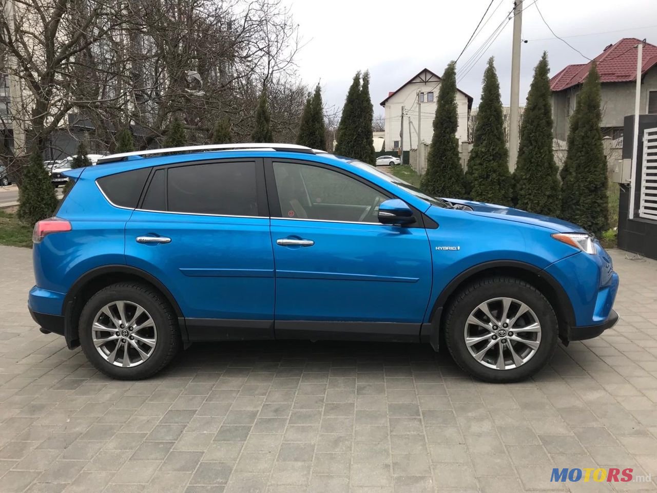 2016' Toyota RAV4 photo #1