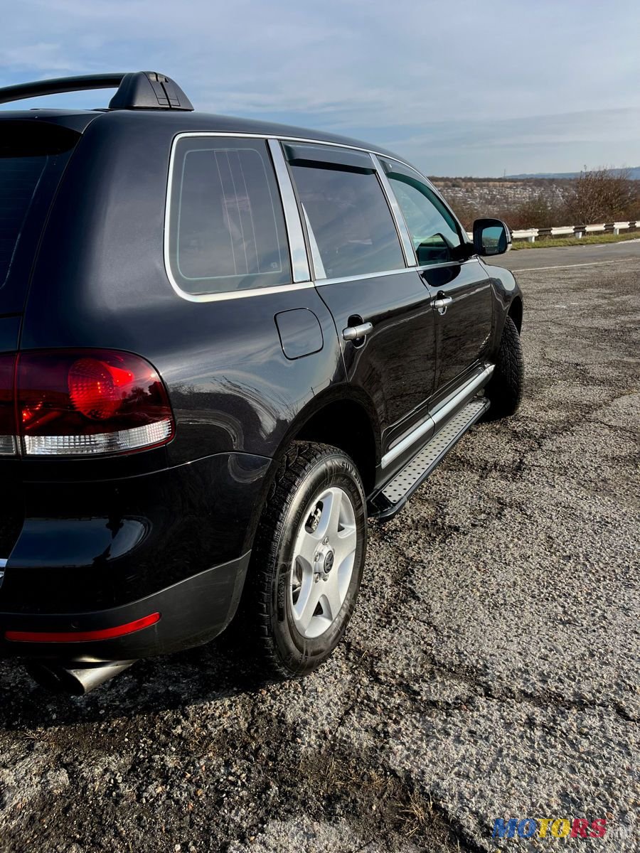 2007' Volkswagen Touareg photo #6