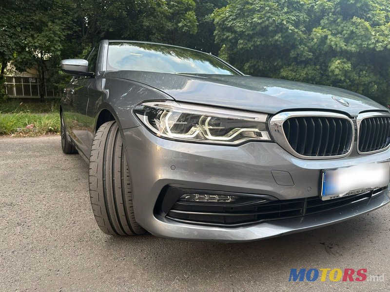 2017' BMW 5 Series photo #4