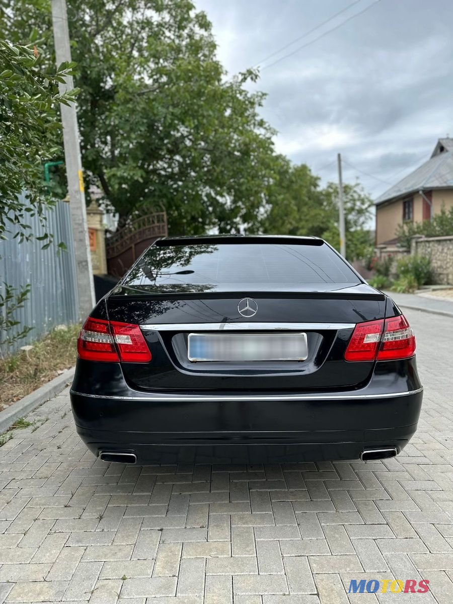 2012' Mercedes-Benz E-Class photo #5