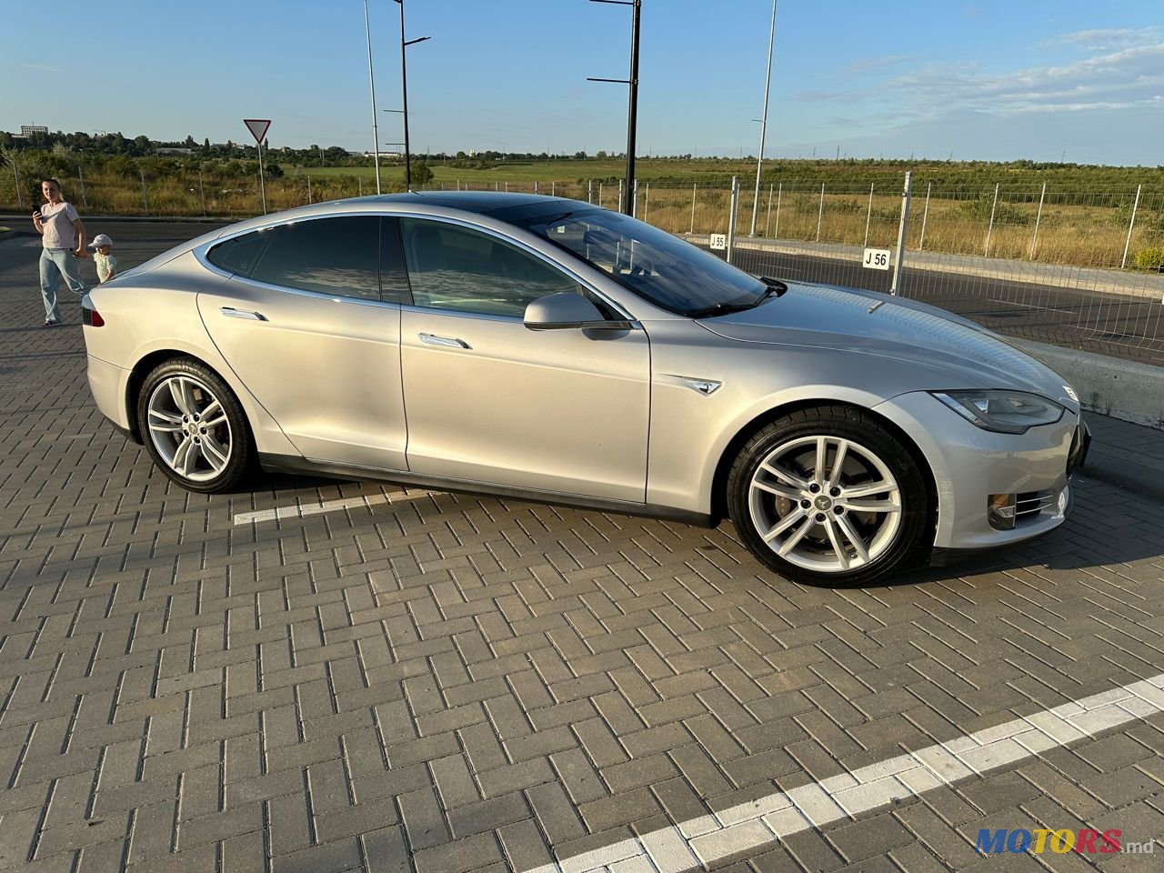 2013' Tesla Model S photo #1
