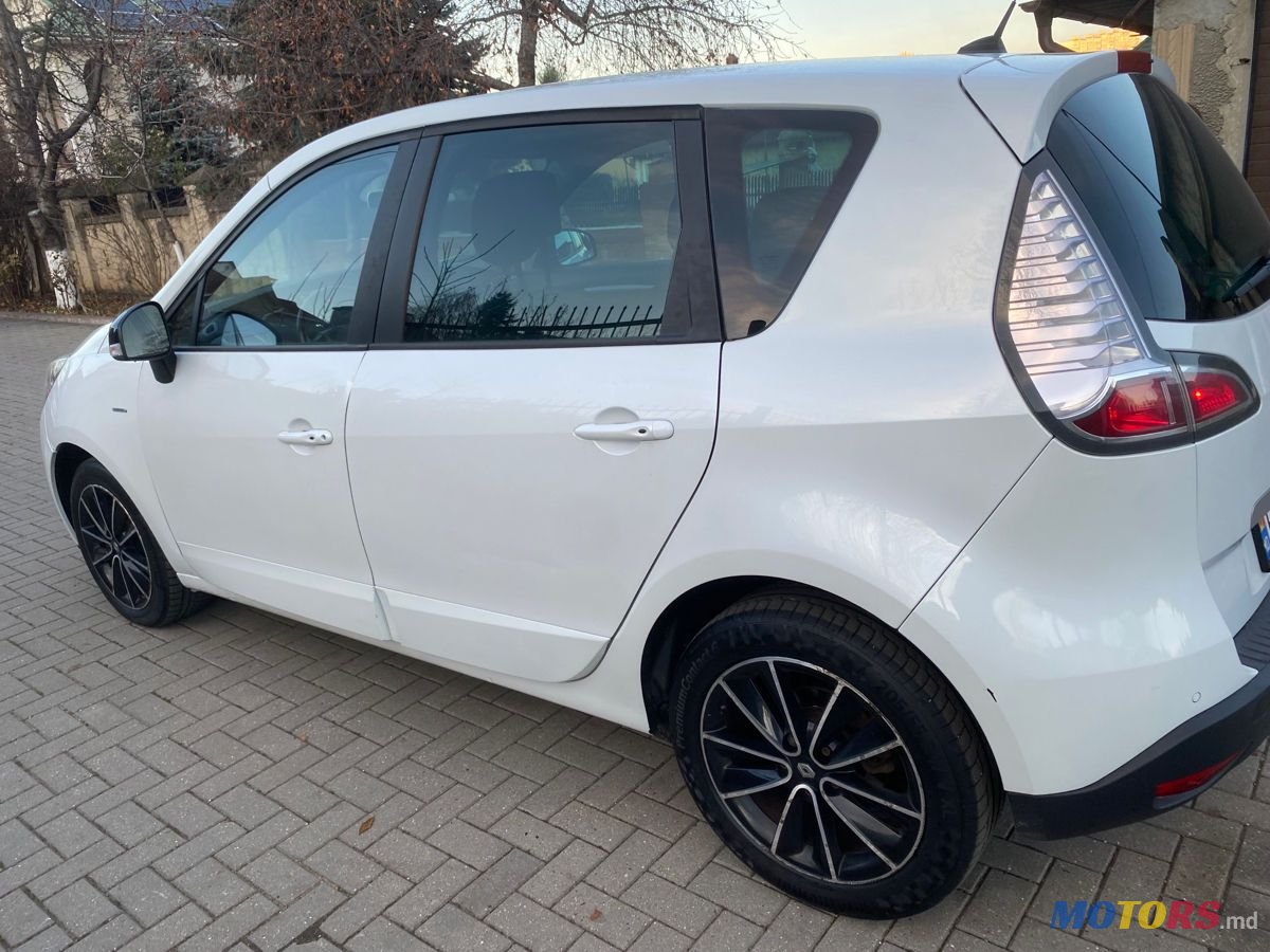 2015' Renault Scenic photo #3