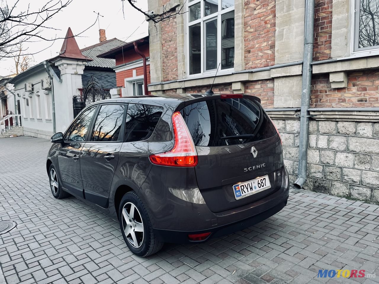 2012' Renault Grand Scenic photo #5